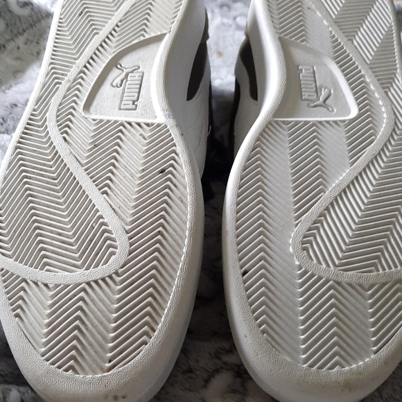 Puma Men's 10 Olive Suede Sneakers, Worn Once Indoors Display, New w Box - Picture 10 of 11